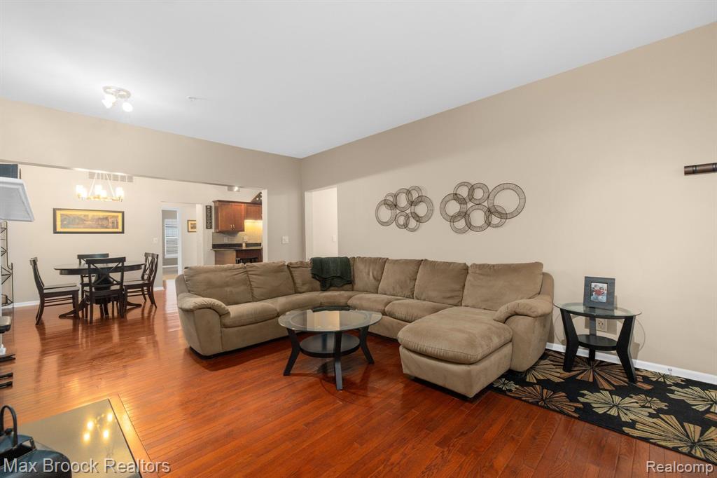 25618 PORTICO Lane, Novi, MI — Photo 19