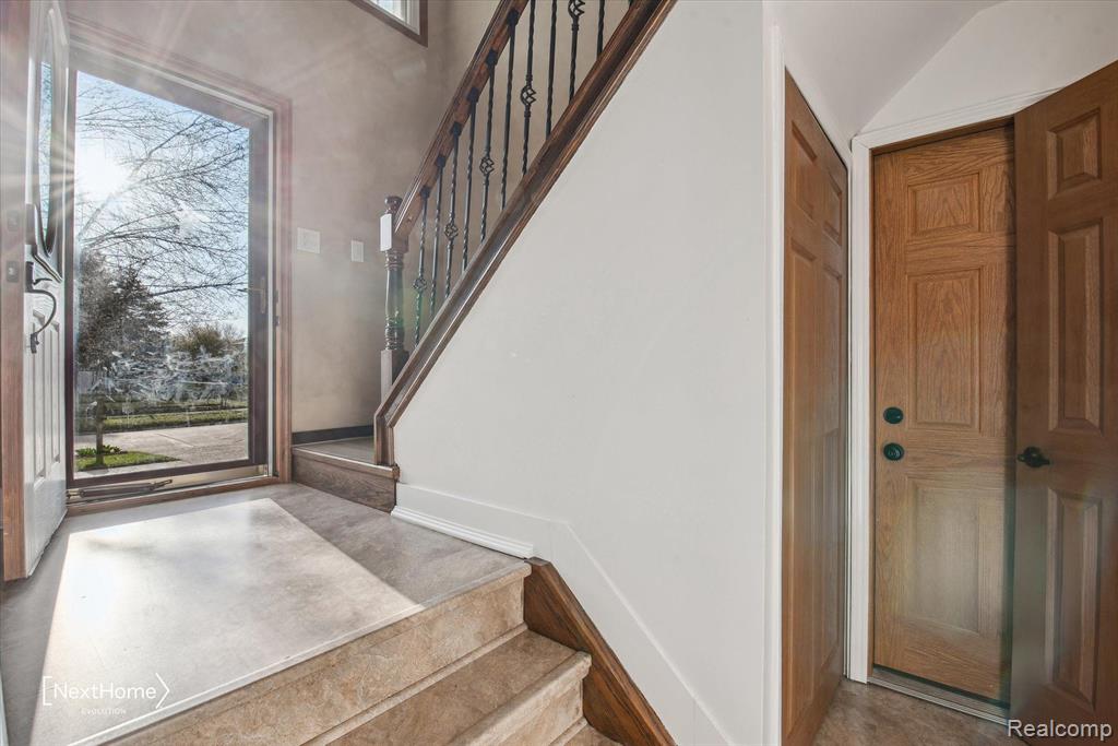 800 GEORGETOWN Street, Canton, MI 48188 — Photo 13