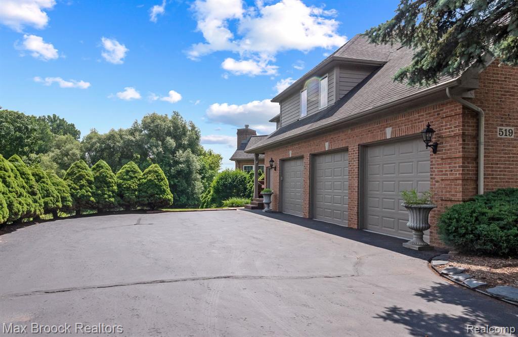 519 Hawksmoore Drive, Clarkston, MI 48348 — Photo 54