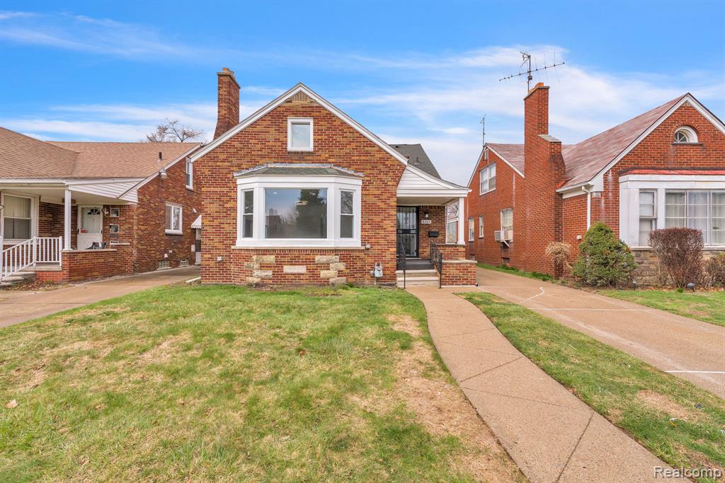 8285 Cheyenne Street, Detroit, MI 48228 — front exterior