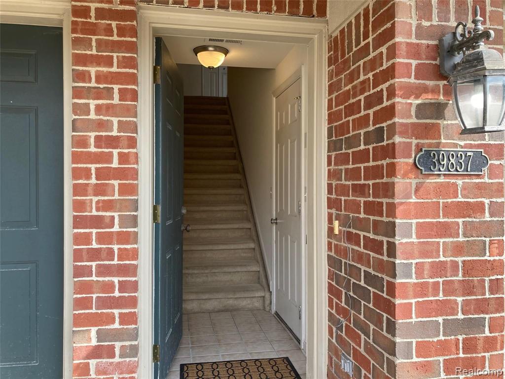 39837 Rockcrest Circle, Northville, MI — Photo 3