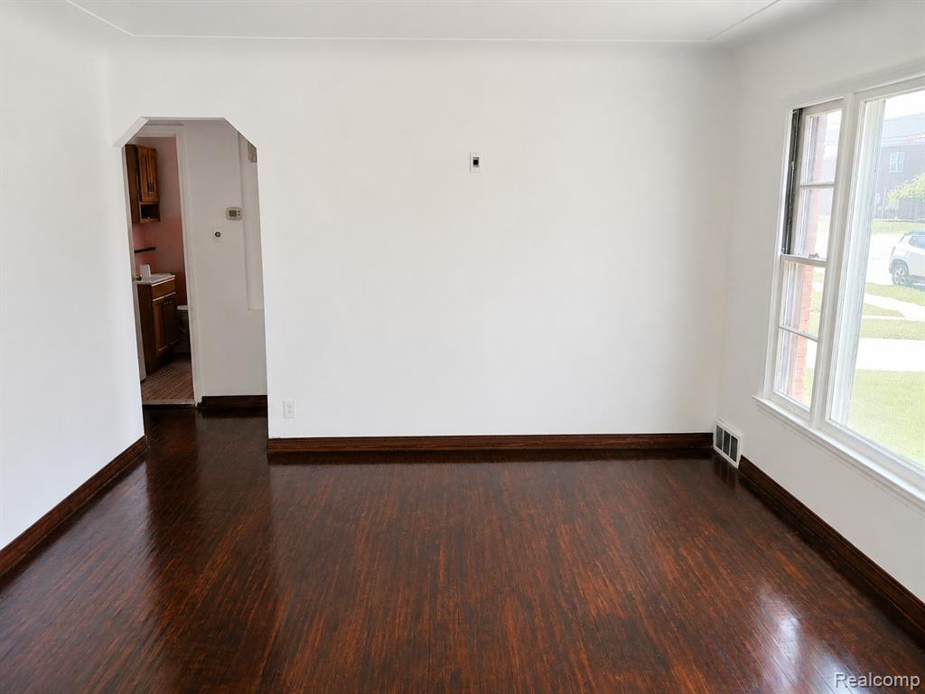 6639 Miller Road, Dearborn, MI 48126 — Photo 9