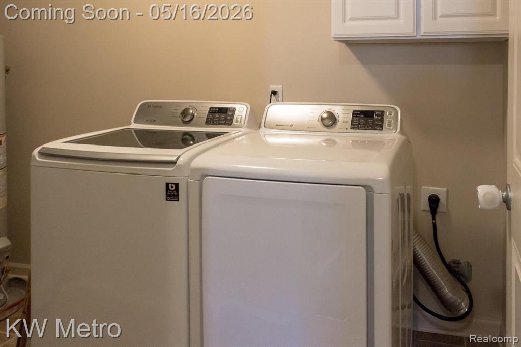 49144 W WOODS Drive, Shelby Twp, MI 48317 — Photo 13