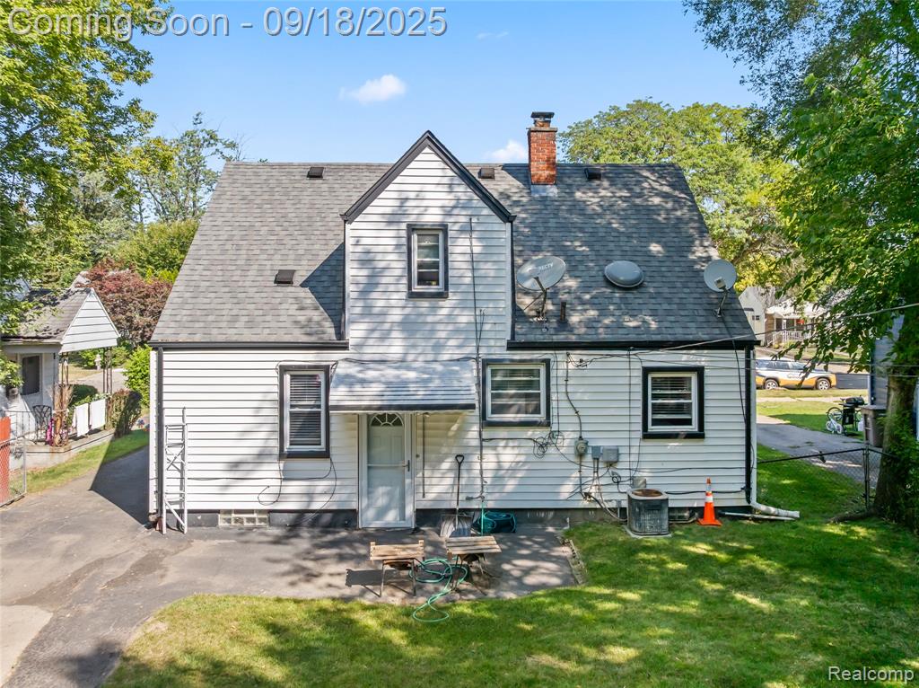 686 4th Avenue, Pontiac, MI 48340 — Photo 30