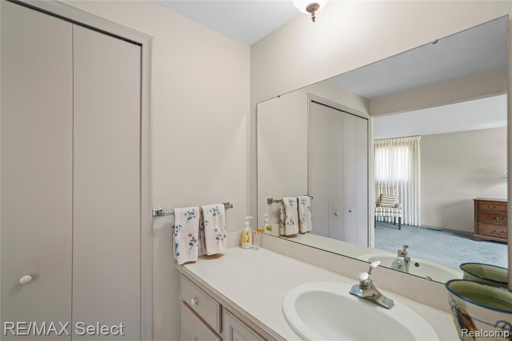 487 Boutell Drive, Grand Blanc, MI 48439 — Photo 34