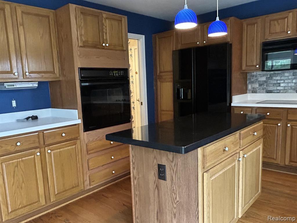 4791 Roundtree Drive, 1, Brighton, MI 48116 — Photo 10