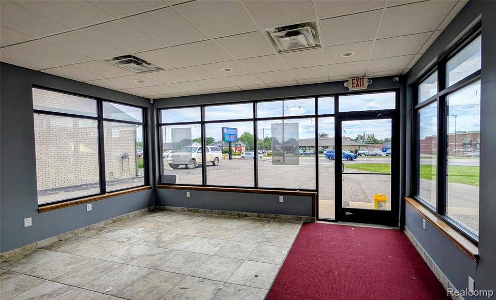 832 S Main Street, Lapeer, MI 48446 — Photo 6