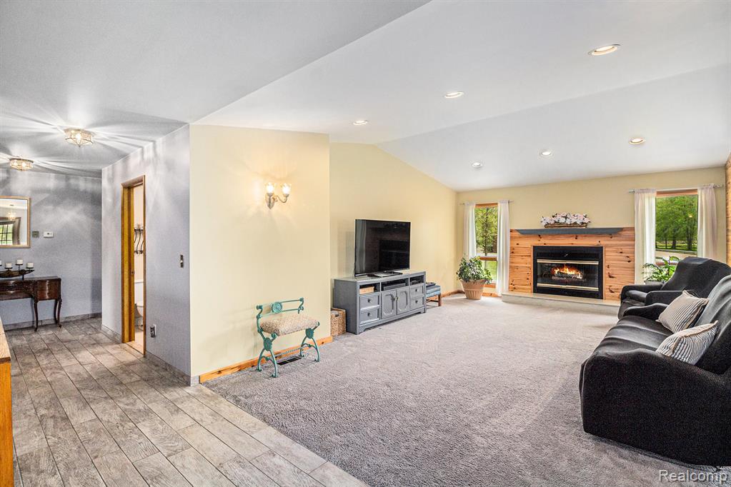 7031 Munsell Road, Howell, MI 48843 — Photo 11