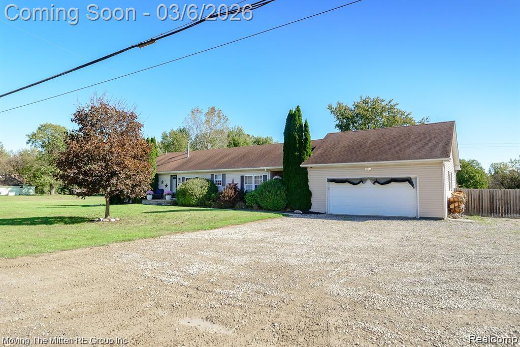18555 Elwell Road, Belleville, MI 48111 — Photo 38
