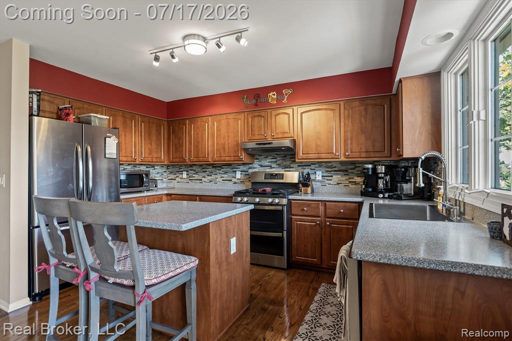45192 Thornhill Road, Canton, MI 48188 — Photo 8