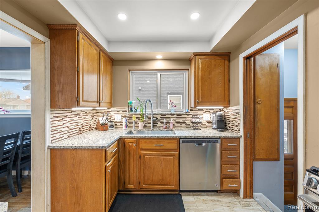 7213 Cortland Avenue, Allen Park, MI 48101 — Photo 7