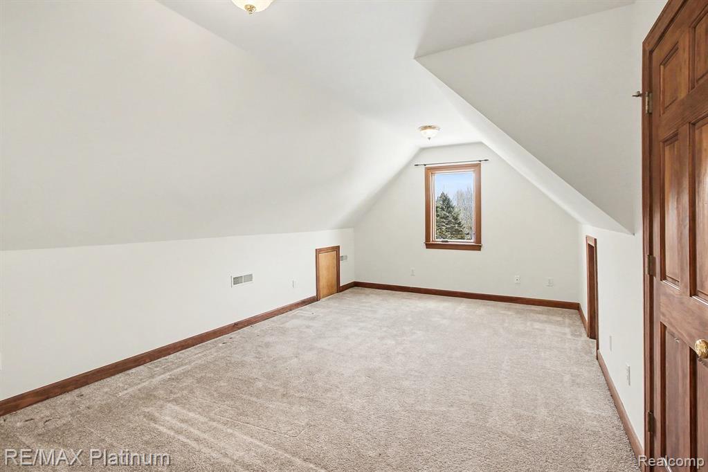 5245 FLEMING ROAD, Fowlerville, MI 48836 — Photo 18