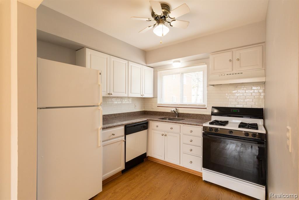 495 Miller Avenue, Apt. 104, Rochester, MI 48307 — Photo 7