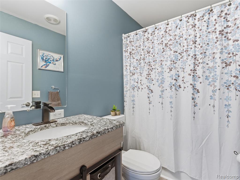 3973 Silver Valley Drive, Lake Orion, MI — Photo 22