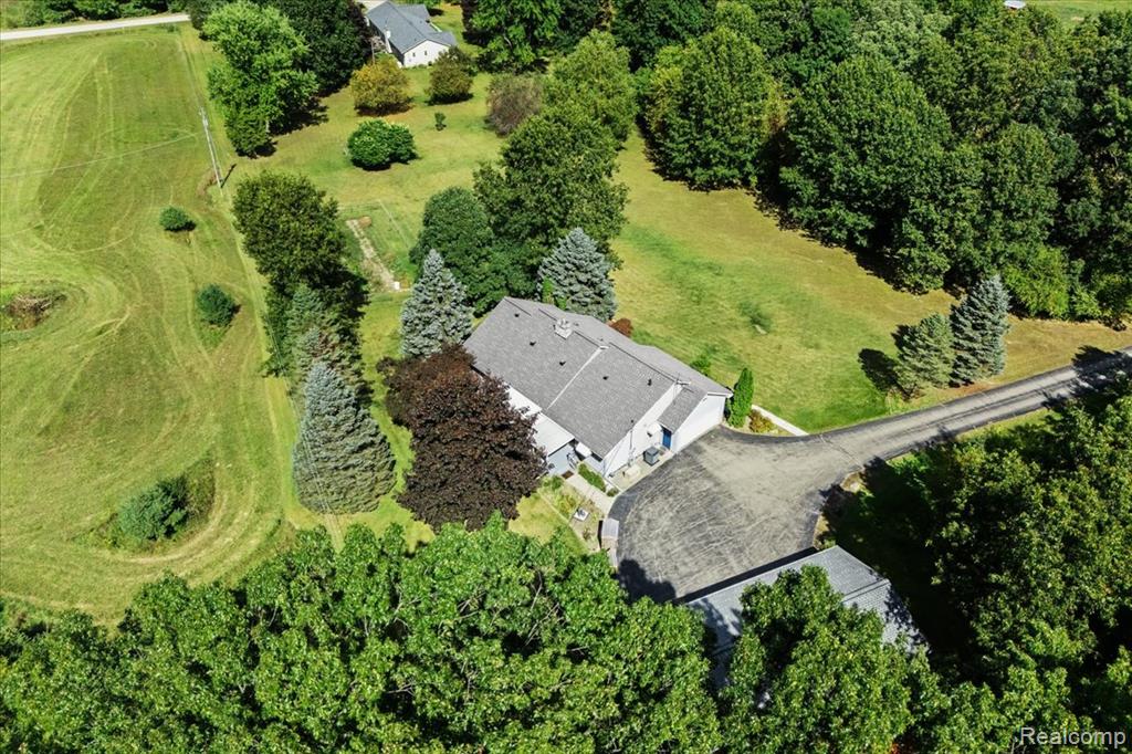425 N Brandt, Ortonville, MI 48462 — Photo 48