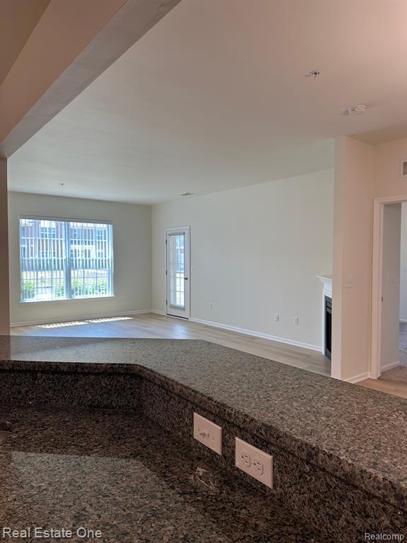 28289 S POINTE Lane, New Baltimore, MI — Photo 10