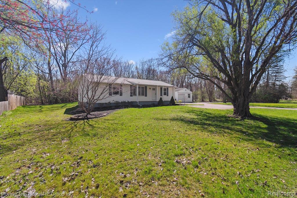 5885 JUSTINE Street, Van Buren, MI 48111 — Photo 2