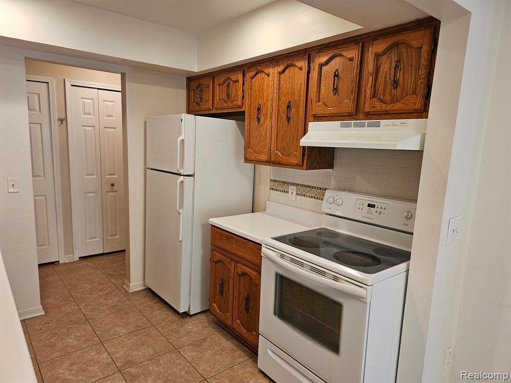 42184 TODDMARK Lane, Clinton Twp, MI 48038 — Photo 14