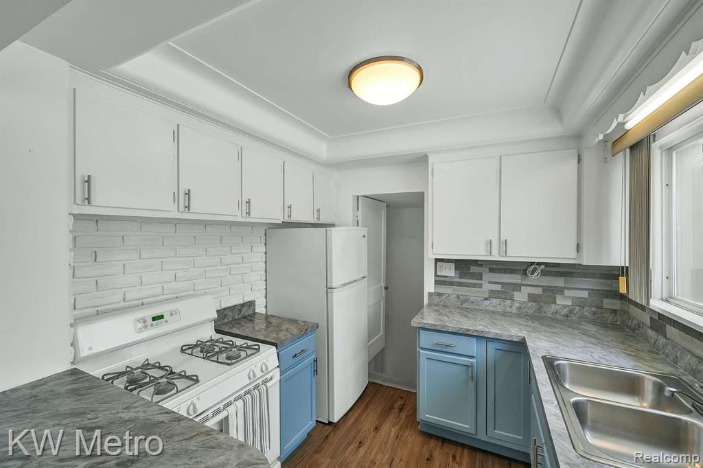 580 CAMDEN Street, Ferndale, MI 48220 — Photo 17