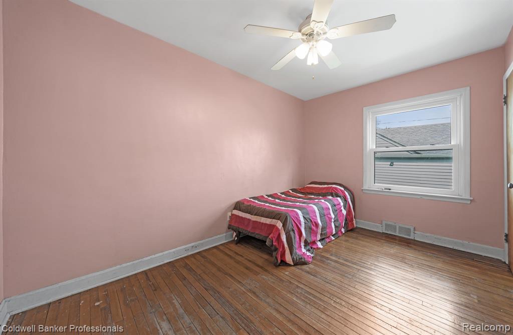 474 W BROCKTON Avenue, Madison Heights, MI 48071 — Photo 9