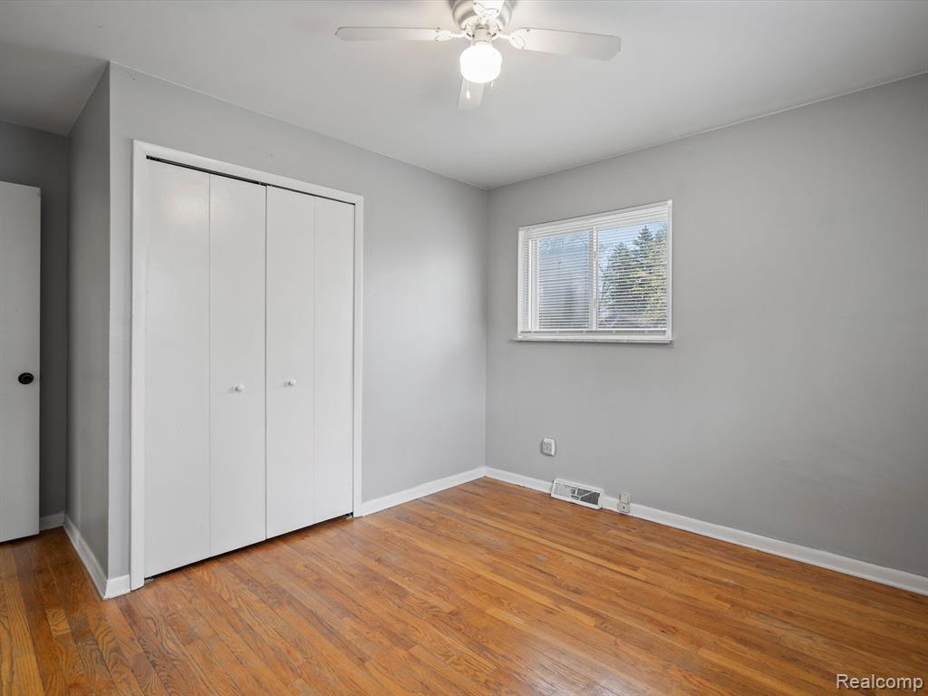 806 HARRY PAUL Drive, Lake Orion, MI 48362 — Photo 15