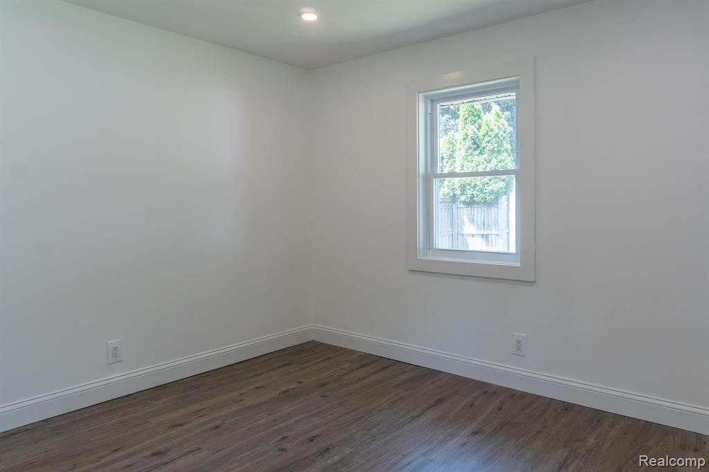 46236 SUNSET Street, Northville, MI 48167 — Photo 17