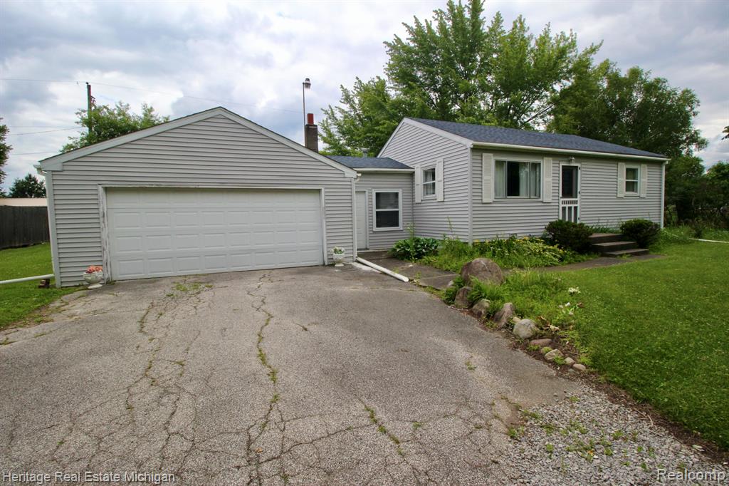 8265 S M 52, Owosso, MI 48867 — Photo 25