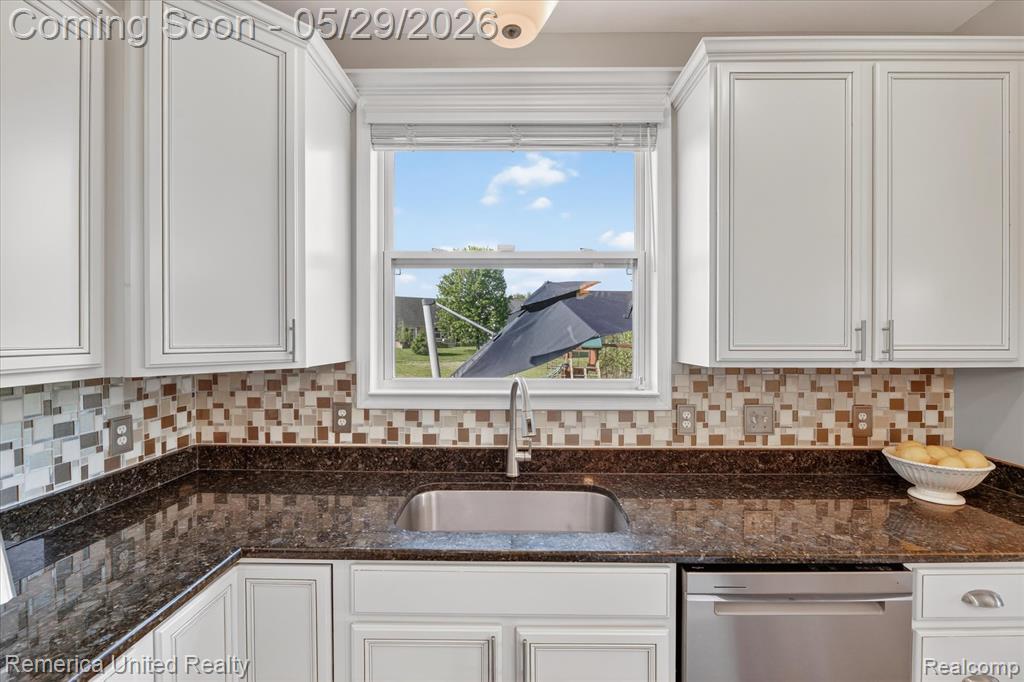 10948 Bouldercrest Drive, South Lyon, MI 48178 — Photo 23