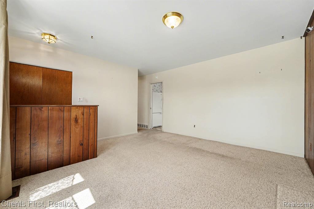 22952 Tuck Road, Farmington, MI 48336 — Photo 7