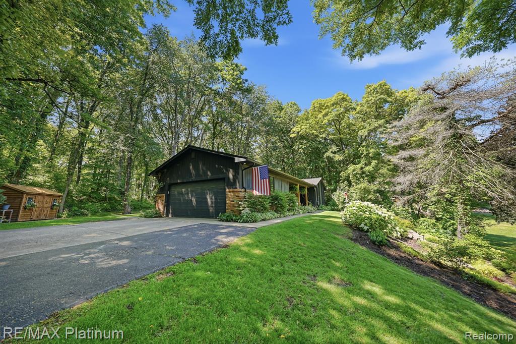 1245 Tracilee Drive, Howell, MI 48843 — Photo 3