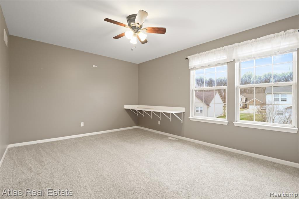 4028 Grand Oaks Court, Burton, MI 48519 — Photo 36