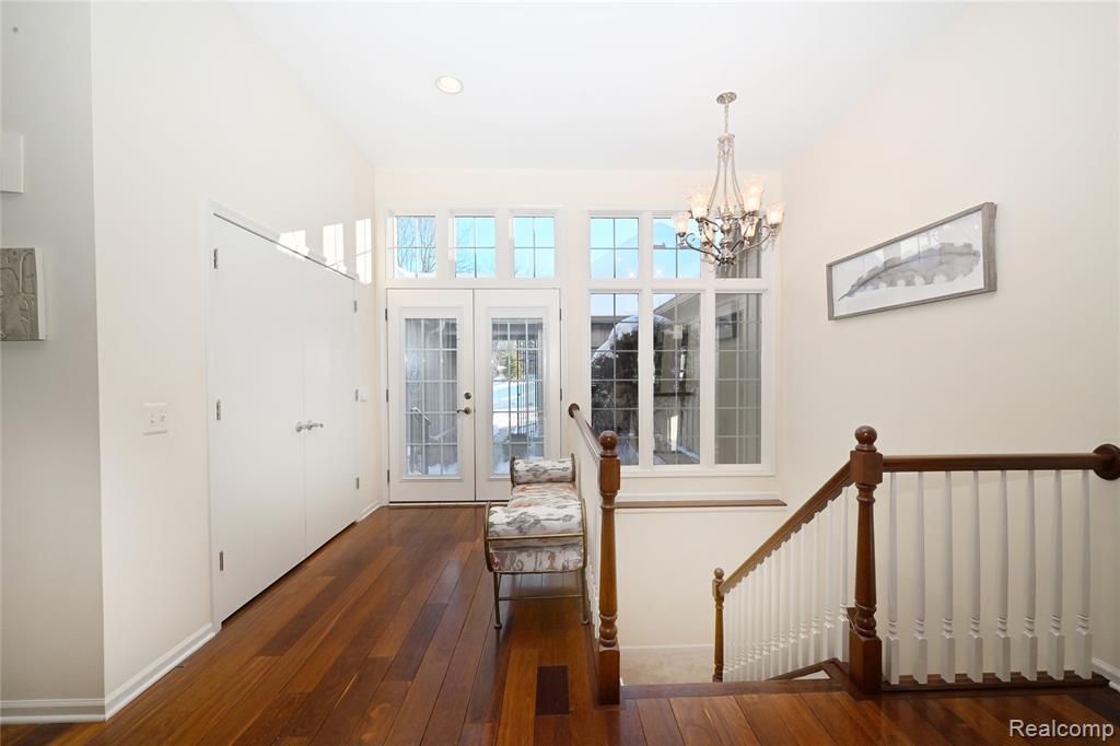32095 SPRUCE Lane, 50, Beverly Hills, MI 48025 — Photo 3