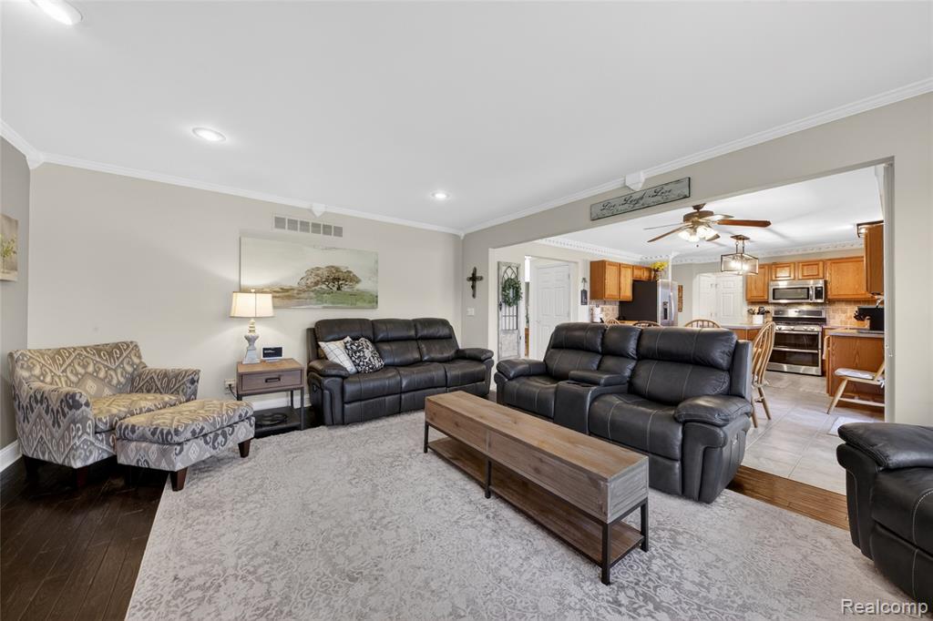4728 Sherwood Circle, Canton, MI 48188 — Photo 17
