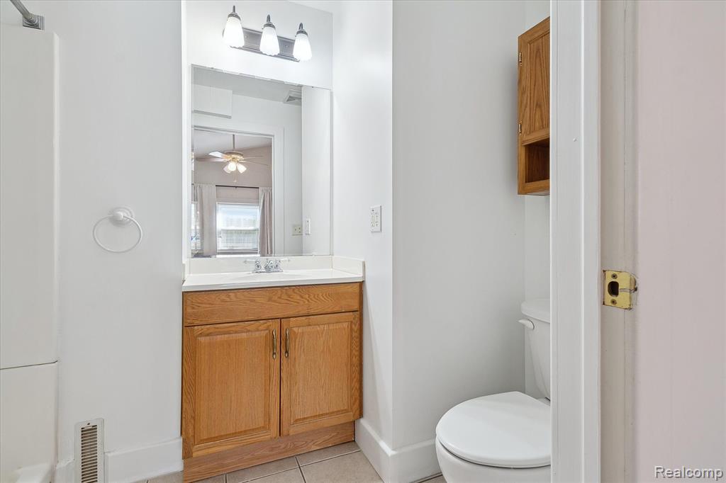 98 WATERLY Avenue, Waterford, MI 48328 — Photo 13