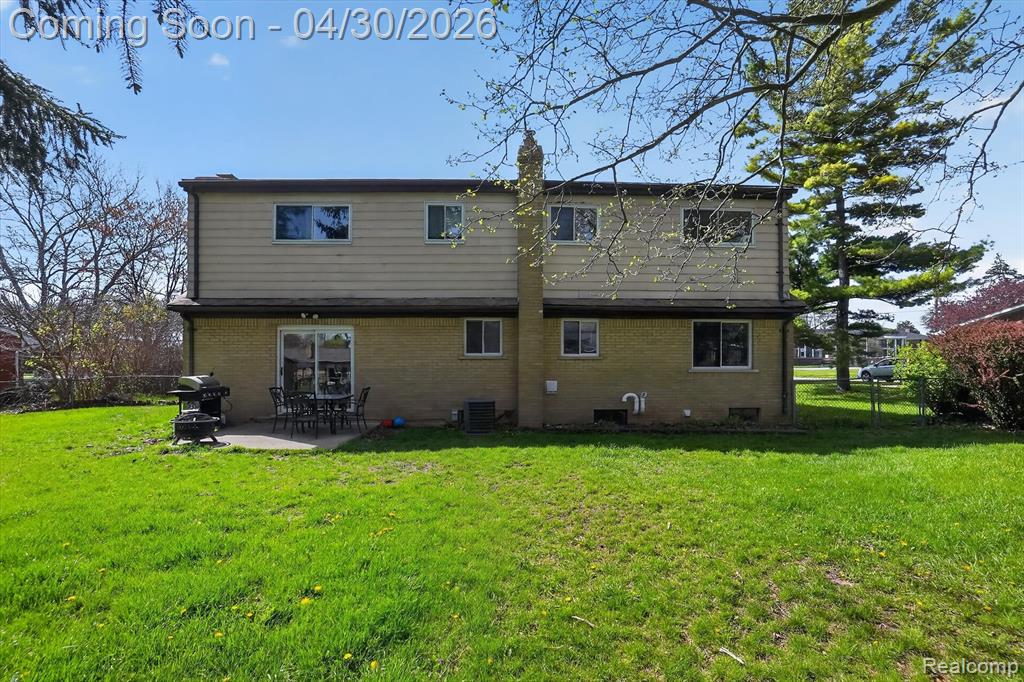 2141 E Hill Road, Grand Blanc, MI 48439 — Photo 26