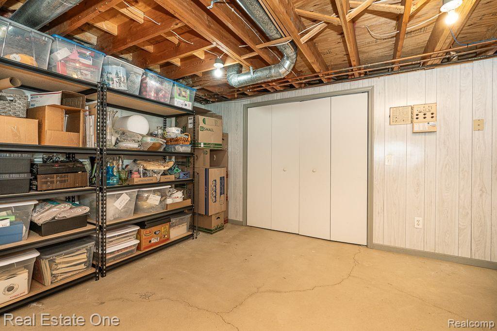 40323 FORDWICH Drive, Sterling Heights, MI 48310 — Photo 46