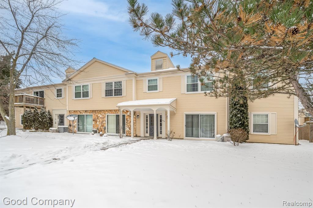 833 BLOOMFIELD VILLAGE Boulevard, #B, Auburn Hills, MI 48326 — Photo 14