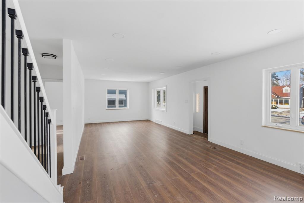 16022 Stephens Drive, Eastpointe, MI 48021 — Photo 6