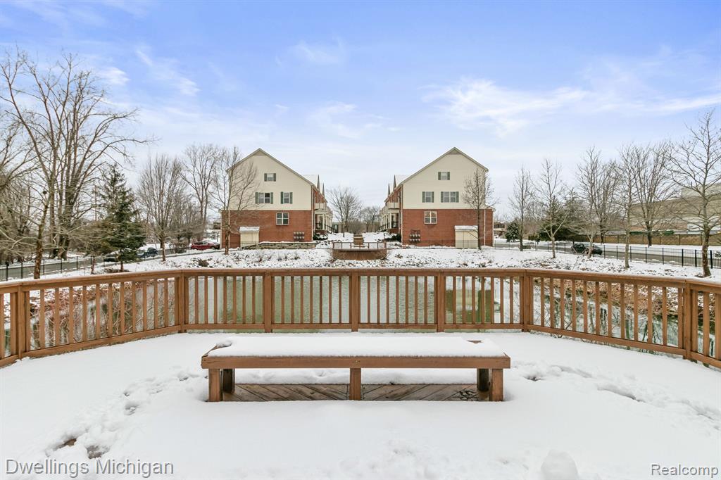 1105 FOUNTAIN VIEW Circle, South Lyon, MI 48178 — Photo 22