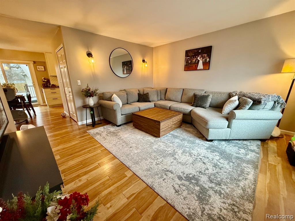 509 W PARKER Avenue, Madison Heights, MI 48071 — Photo 25
