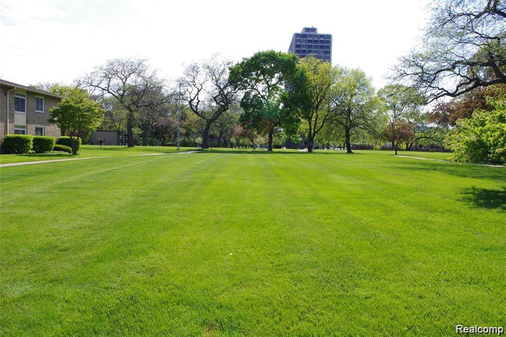 1550 Cherboneau, 218, Detroit, MI 48207 — Photo 27