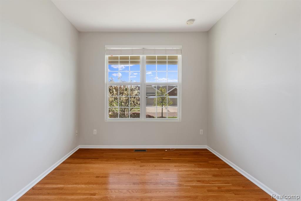6475 PRAIRIE DUNES Drive, Grand Blanc, MI 48439 — Photo 8