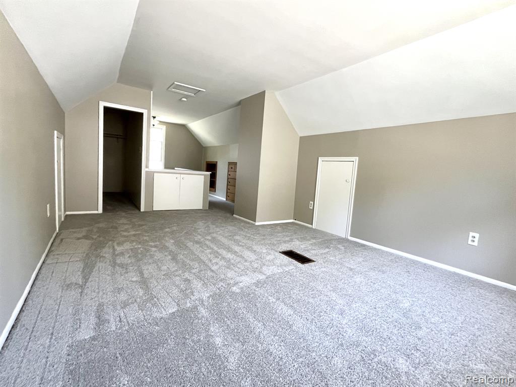 18475 Dalby, Redford, MI 48240 — Photo 11