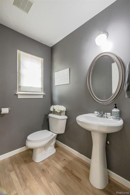 880 Frank Road, Lake Orion, MI 48362 — Photo 18