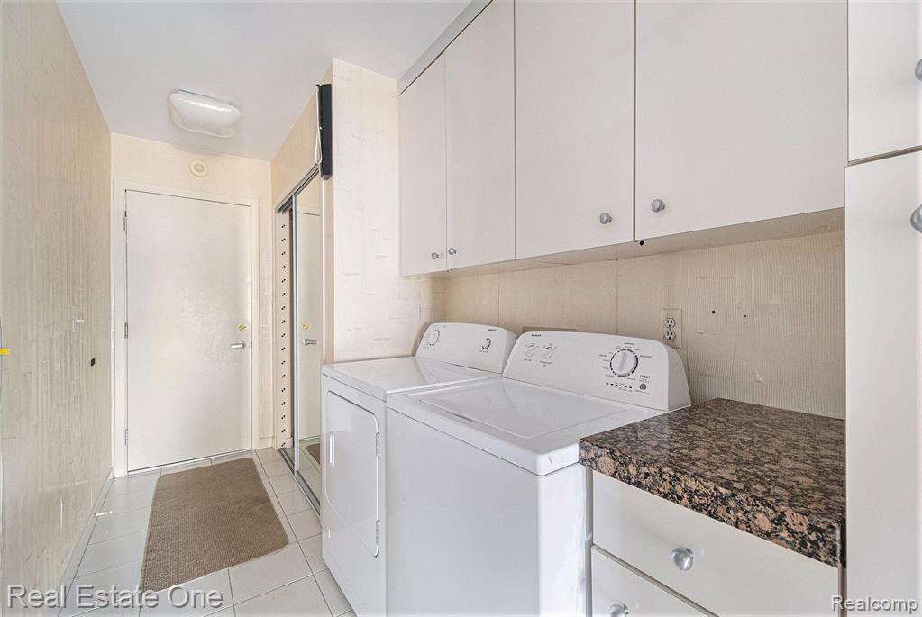 36824 ELK Cove, 27, Farmington Hills, MI 48331 — Photo 18