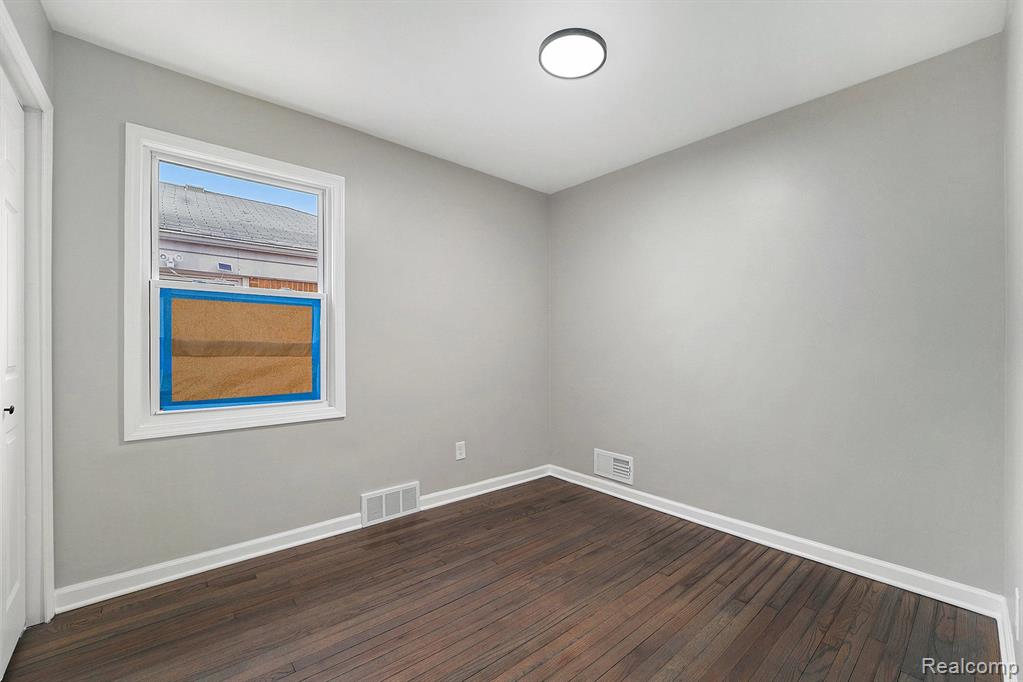 20201 GRANDVILLE Avenue, Detroit, MI 48219 — Photo 20