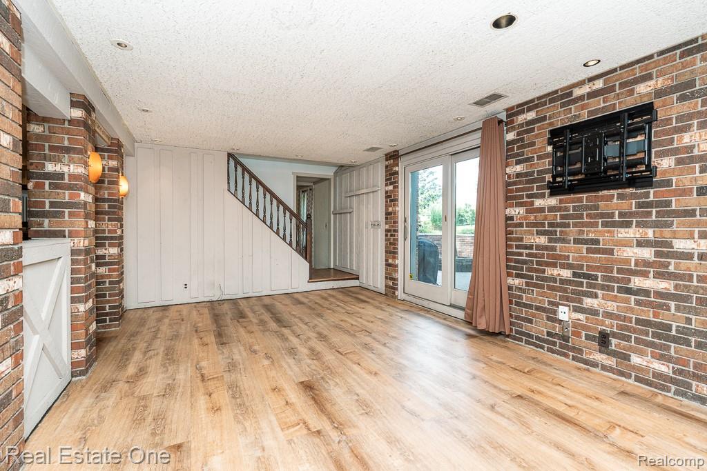 53081 Scenic Drive, Shelby Twp, MI 48316 — Photo 29