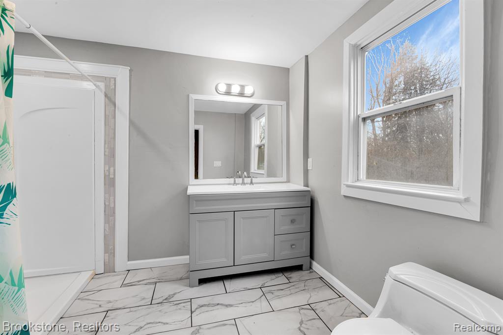 47 SUMMIT Street, Pontiac, MI 48342 — Photo 11