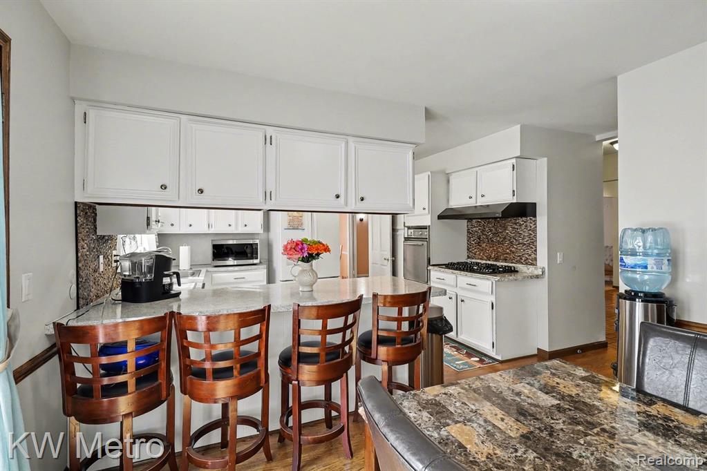 5865 Dunmore Court, West Bloomfield, MI — Photo 16
