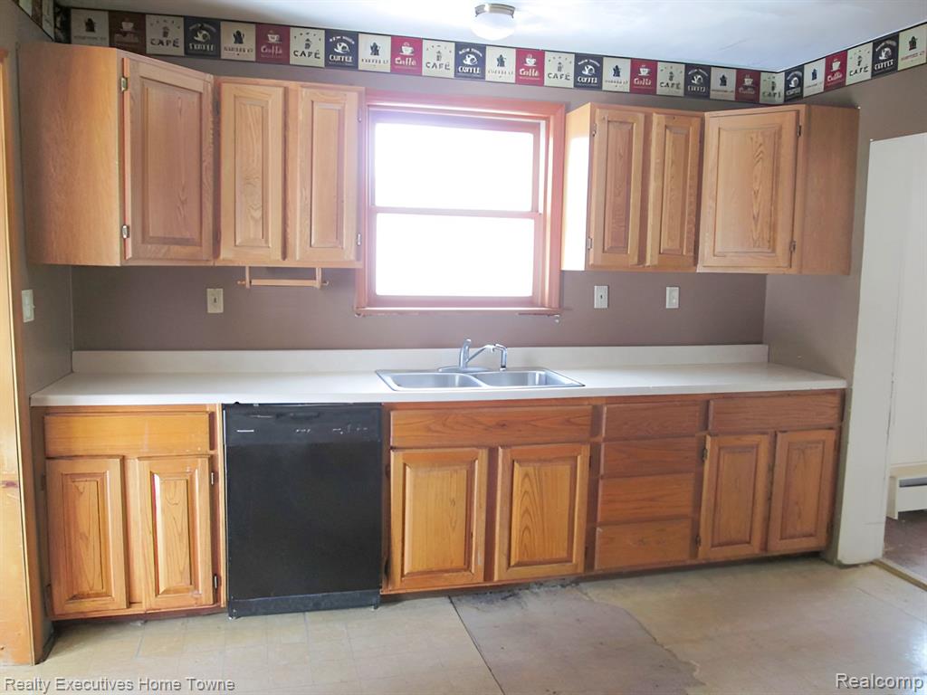 75 N Delaware Street, Sandusky, MI 48471 — Photo 9